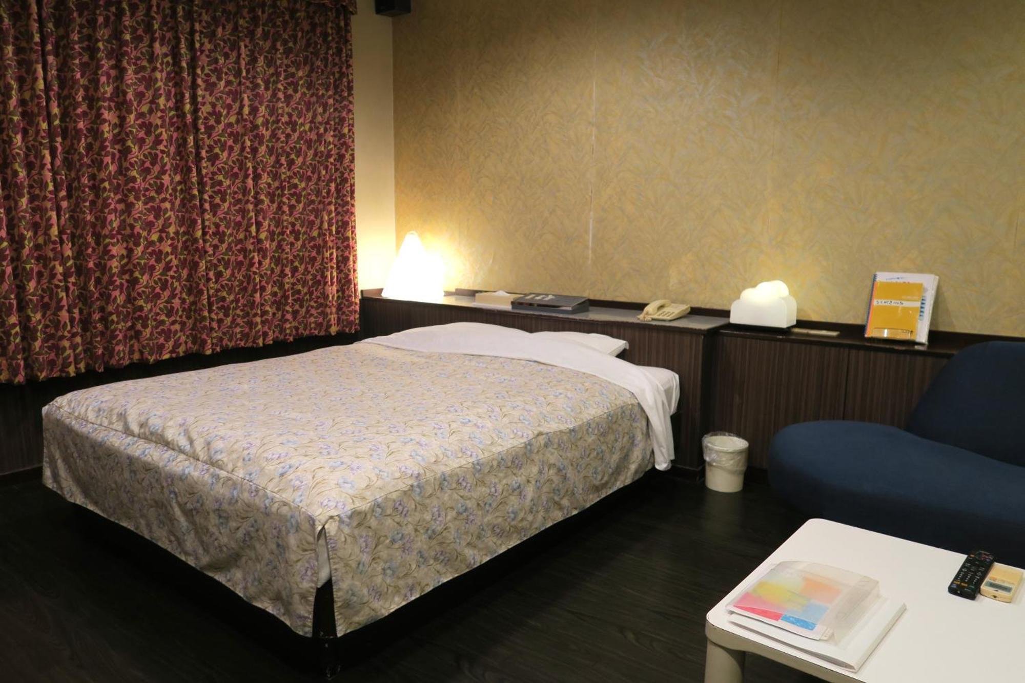 Hotel Carnival  Metabaru Buitenkant foto